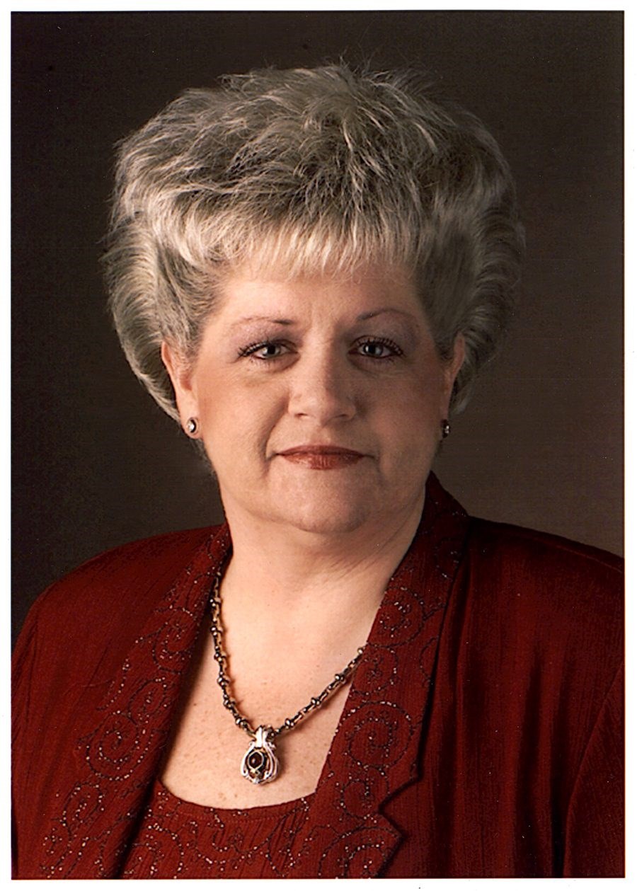 Charla Borchers Leon